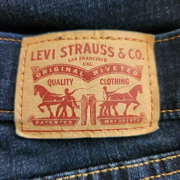 Levi's Women's Classic Boot Cut Jeans Size 10 - Picture 7 of 10